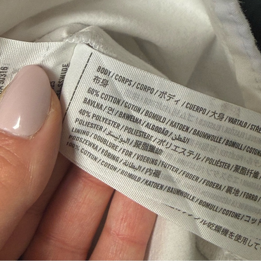 Abercrombie & Fitch White Puff-Sleeve Crop Top with Front Ring Detail - Picture 8 of 8